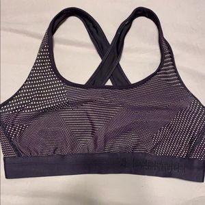 Under Armor sports bra size large